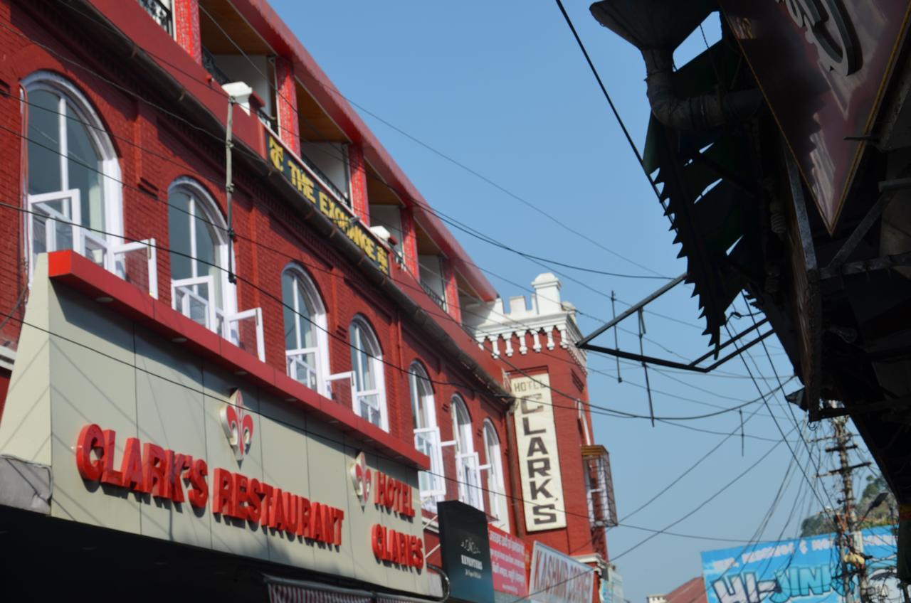 Clarks Hotel Mussoorie Exterior photo